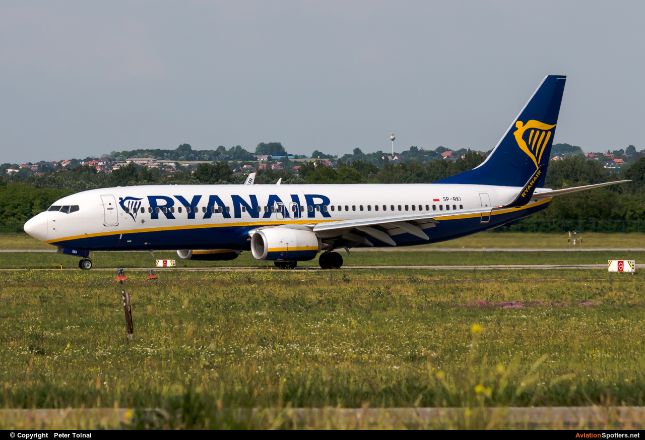 Ryanair  -  737-800  (SP-RKI) By Peter Tolnai (ptolnai)